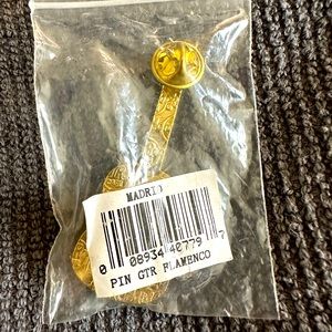 Hard Rock Madrid pin